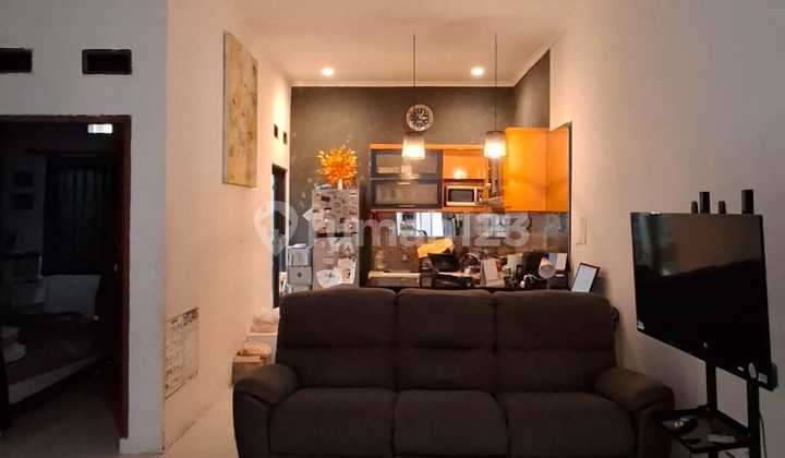 Rumah Cantik Minimalis Terusan Jakarta Antapani