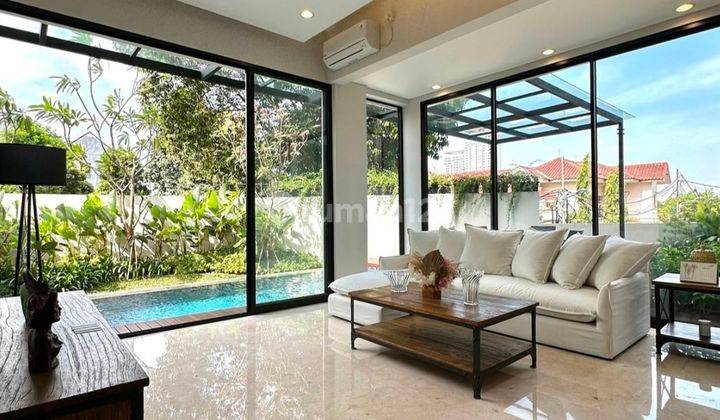 Jual Cepat Rumah Cantik 3 Lantai di Patra Kuningan Rasuna Said 2