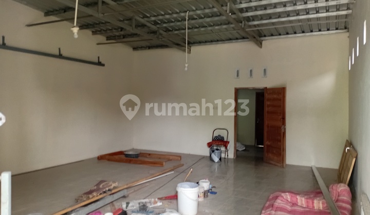 For Rent New Brand New Shop House in Banguntapan, Bantul, Yogyakarta. For Rent New Brand New Shop House in Banguntapan, Bantul, Yogyakarta.