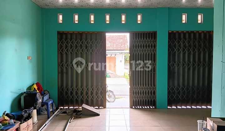 Roko for Rent, Strategically Located by the Road in North Klaten 2