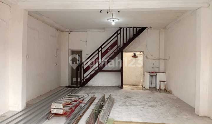 For Rent: 2-Storey Shop House Near Panti Rini and Ukrim Hospitals, Suitable for Business/Office. 2