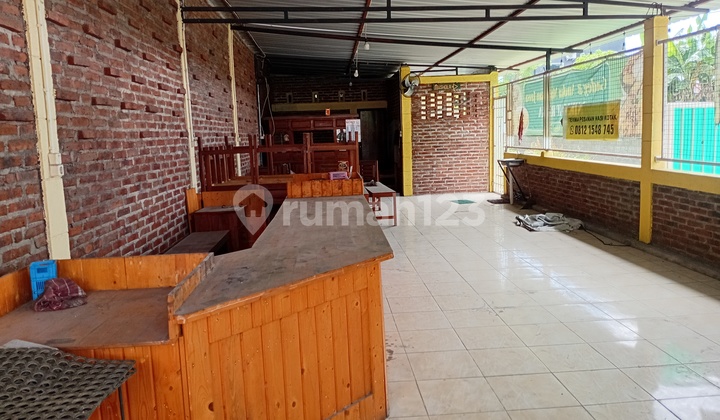 Ready to Use, Strategically Located on a Busy Main Road, Suitable for Business or Office Ready to Use, Strategically Located on a Busy Main Road, Suitable for Business or Office