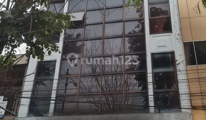 Mataram Shop House 3.5 Floors Ready for Business, Extremely Strategic Location in the City Center 1