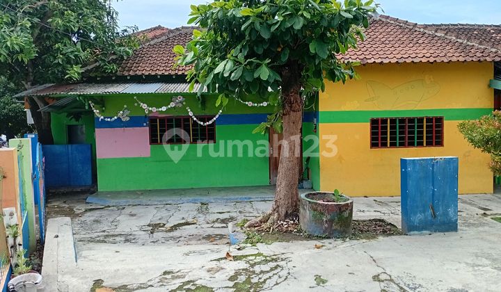 Former School Business Space Suitable for Business or Office Former School Business Space Suitable for Business or Office