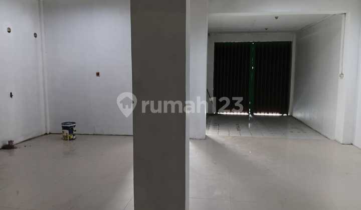 Commercial Shop for Rent, Ready for Business in Berbah, Sleman, Yogyakarta