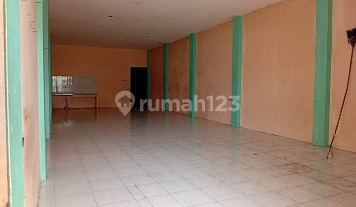 Ready Strategic Business by the Main Road 1