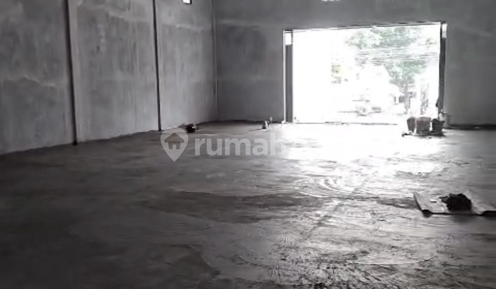 Gudang Bangunan Baru Siap Pakai Strategis Pinggir Jalan Raya 1