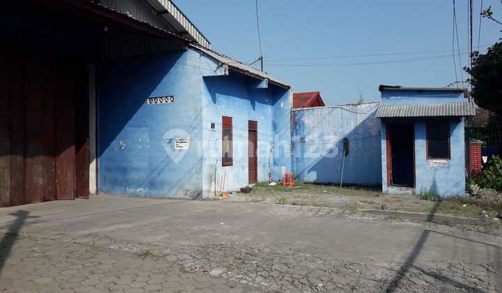 Lokasi Strategis Dijalan Imogiri Barat Gudang