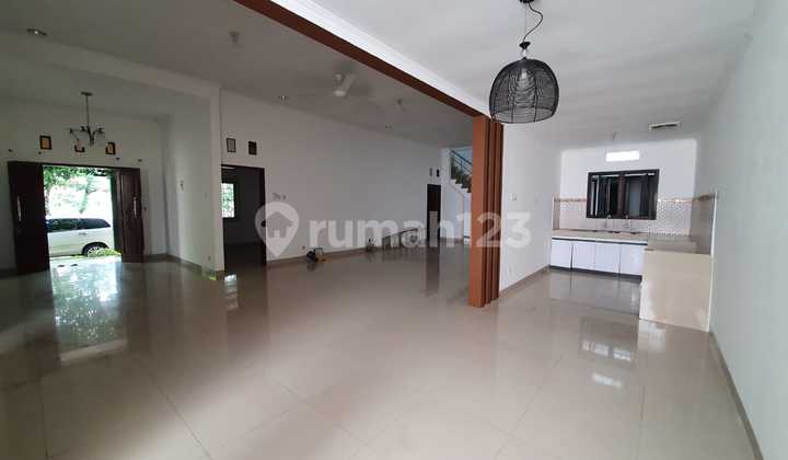 Rumah Bagus Cluster Bangunan 1.5Lantai Siap Huni Strategis Dekat Gor Manunggal Jati 1