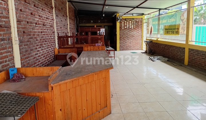 Ready to Use, Strategically Located on a Busy Main Road, Suitable for Business or Office Ready to Use, Strategically Located on a Busy Main Road, Suitable for Business or Office