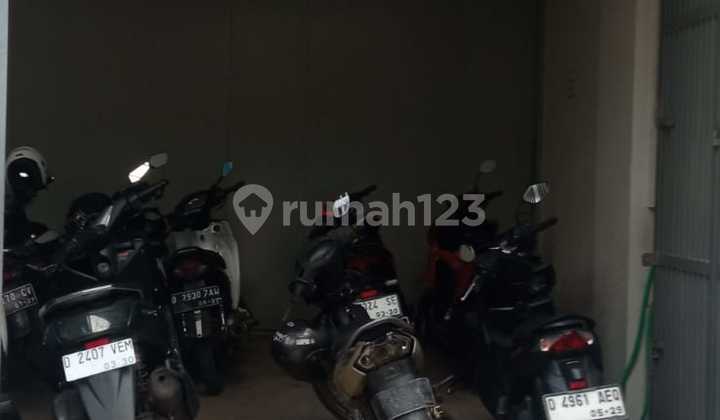 Haji Sobandi Gardujati Shop House in Bandung, suitable for business, access for 1 car. 2