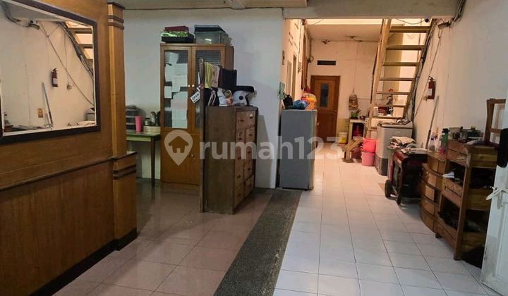 Pasteur wing house, suitable for living, business, studio. 2