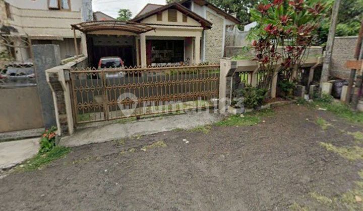 Rumah Hitung Tanah Komplek Nyaman Setrasari Kota Bandung