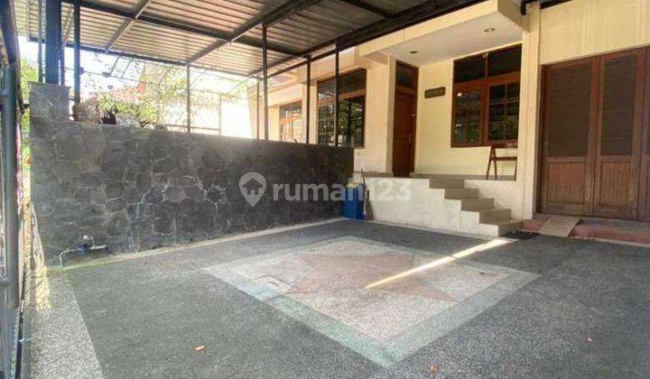 Rumah Modern Hitung Tanah Kotak Pasteur Bandung 1