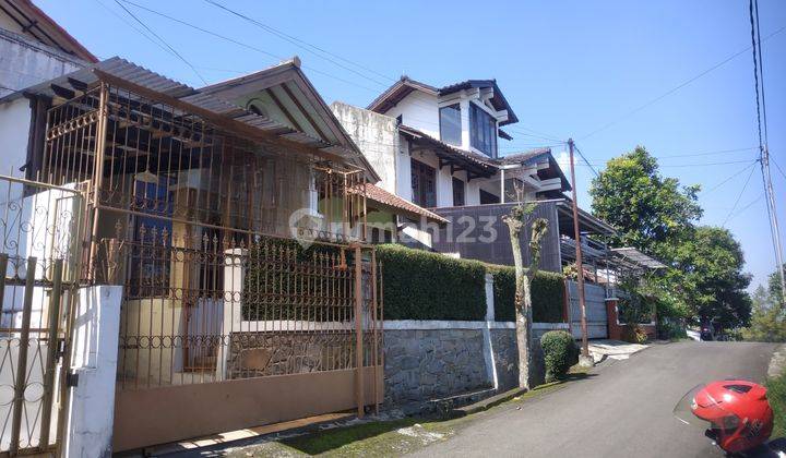 Rumah Recommended 2 Lantai Di Cigadung Kota Bandung  1