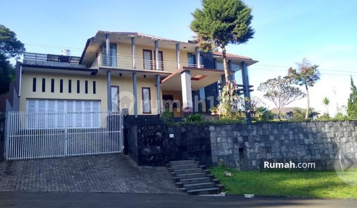 Rumah Mewah Komplek Elite Setiabudi Bandung Rumah Mewah Komplek Elite Setiabudi Bandung