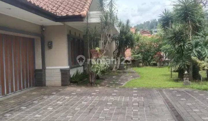 Rumah Semi Villa Iconic Kayu Siap Hui Dago Resort Bandung 2