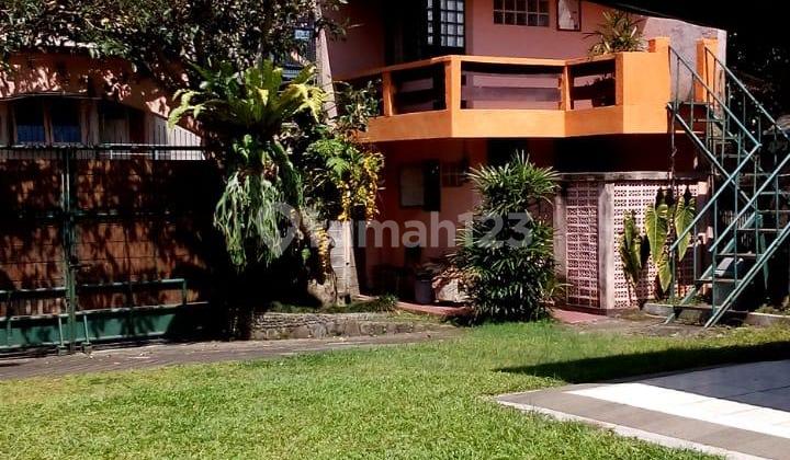 Spacious House In The Prestigious Setiabudi Complex Bandung 2