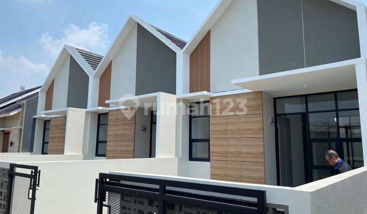 Minimalist House Ready to Occupy in Cisaranten, Bandung 2