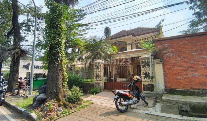 Ruang-usaha Dekat Saparua Riau Kota Bandung 2