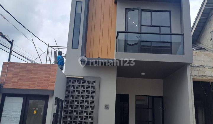 Rumah 2 Lantai Reni Jaya di atas Villa Pamulang  1