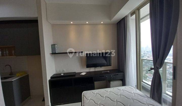 Apartemen Taman Anggrek Residence Furnished Studio Jual Rugi 1 BR 1