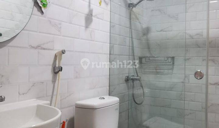 Apartement Mediterania Garden Residence 2 2 BR Furnished Bagus 2