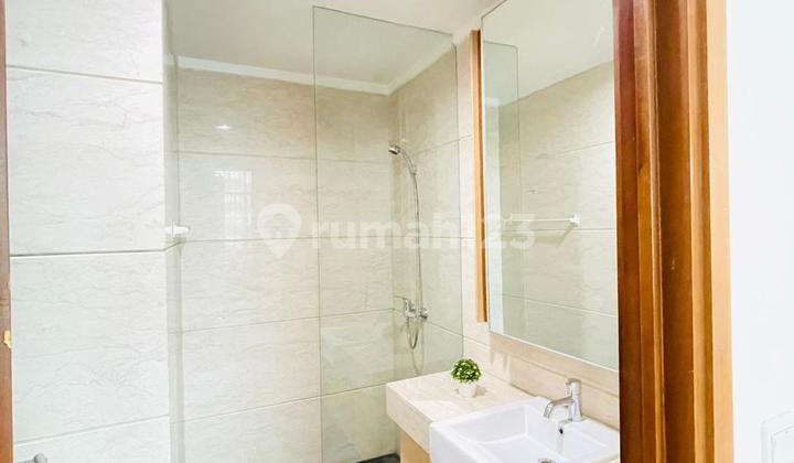 Apartment Sahid Sudirman Residence 3 BR Hanya 2.5 M 2
