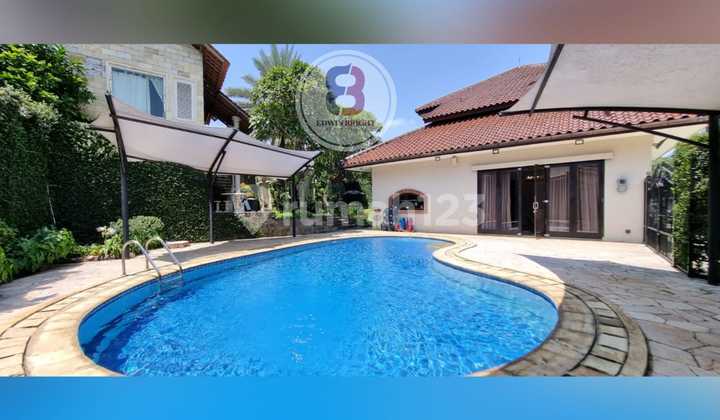 Luxury House in Bintaro, Strategic Location, Safe, Quiet, and Cool. 2
