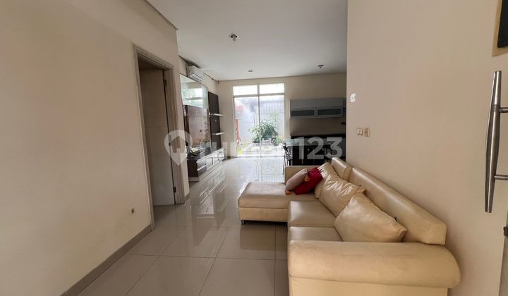 For Rent 2-story House in Green Lake City, Latin America Cluster