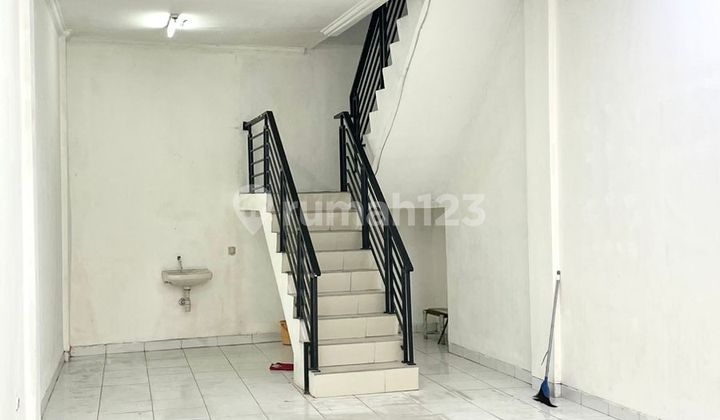 Dijual Ruko 2 Lantai Siap Pakaipinggir Jalan Raya Utamapuri Indah, Kembangan, Jakarta Barat