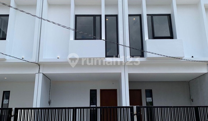 Rumah Minimalis Mewah di Muara Karang Sudah SHM Siap Huni 2