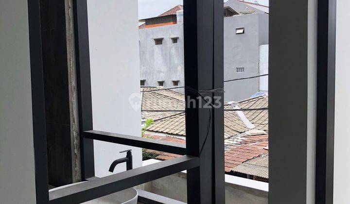 Rumah Hoek Minimalis Mewah di Muara Karang Sudah SHM Siap Huni 2