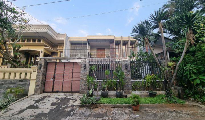 Di jual rumah, lokasi strategis dan luasan besar Rumah 1