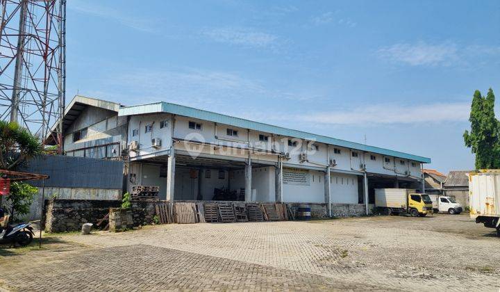 Gudang di jual dengan luasan yg besar di Jl. Terminal Pd. Cabe, Kecamatan Pamulang, 1