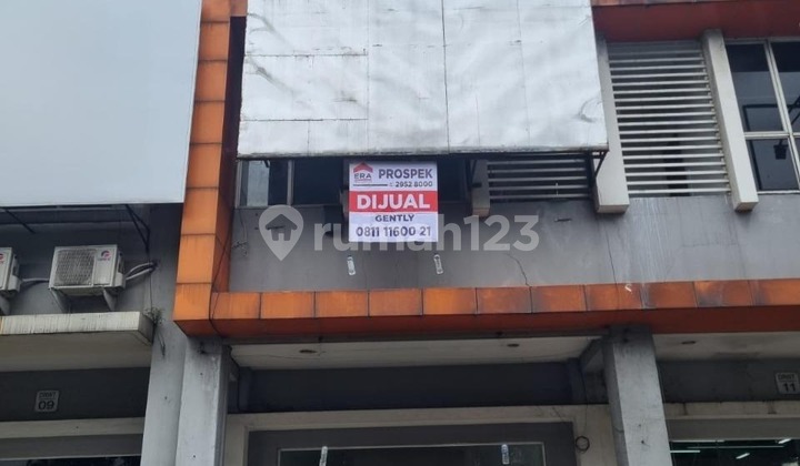 3-Storey Shop House in East Darwin, Scientia Tgr. Strategic location, roadside. Suitable for office or other business uses. 3-Storey Shop House in East Darwin, Scientia Tgr. Strategic location, roadside. Suitable for office or other business uses.