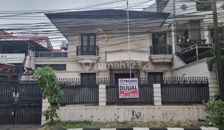 Rumah 2 Lantai Di Tanjung Duren Utara, Lokasi Starategis 1