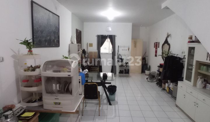 2-Story House for Sale in Semanan Complex, West Jakarta 2