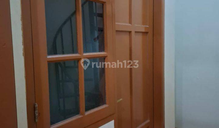 DISEWAKAN SEGERA RUMAH 2 LANTAI BOULEVARD BANJAR WIJAYA 1
