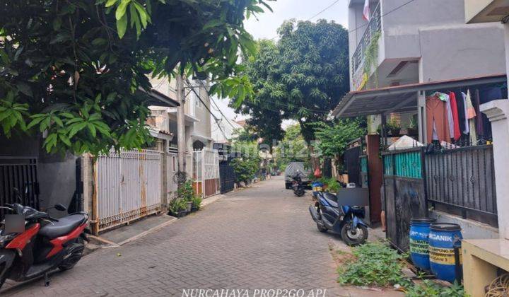 Dijual Via Lelang Rumah 2 Lantai Tinggal Perumahan Taman Royal 3 2