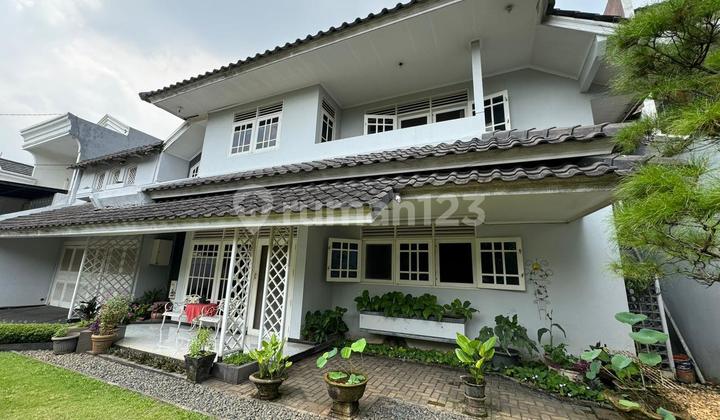 Dekat Sekolah, Rumah