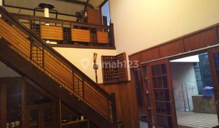 Dijual rumah apik area Jatiwaringin Bekasi