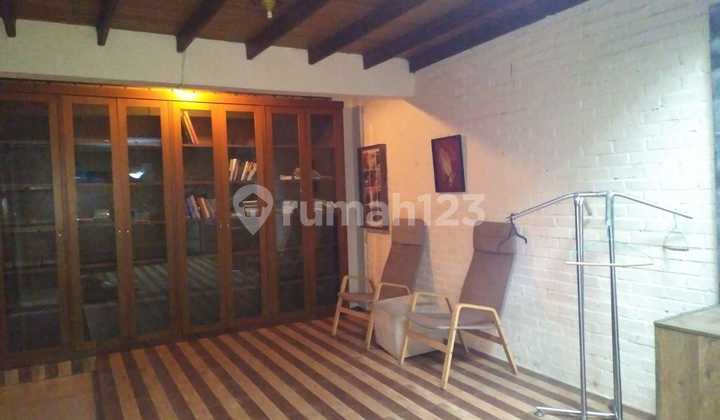 Dijual rumah apik area Jatiwaringin Bekasi
