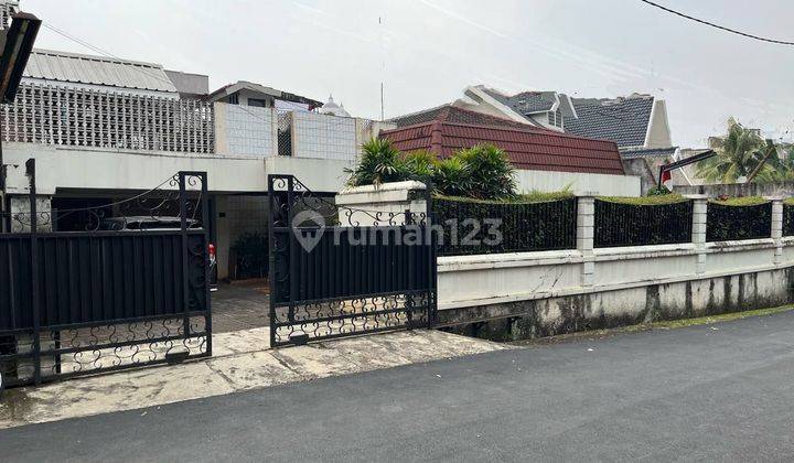 Dijual Cepat Rumah Bagus Lingkungan Apik Area Simprug Jakarta Shm 2