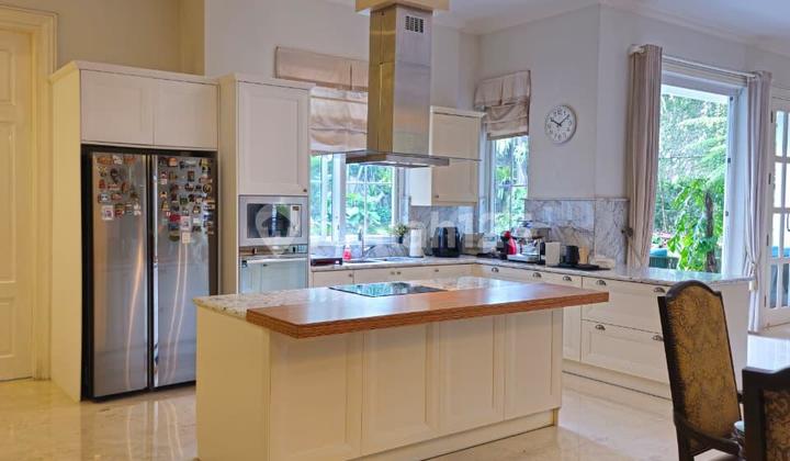 Dijual Rumah Siap Huni di Kemang Jakarta Selatan (Mm)