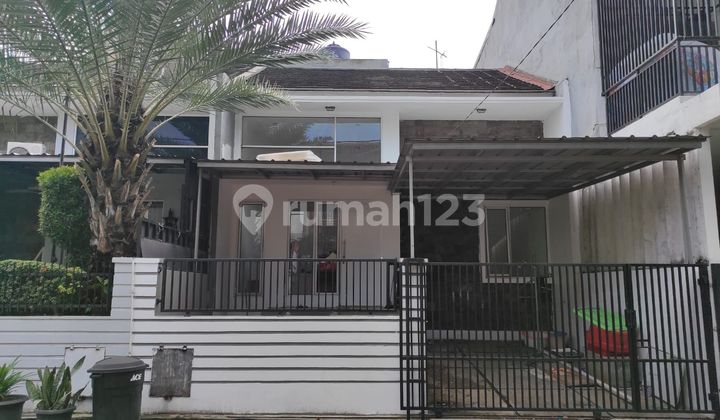 Rumah Dijual Siap Huni Bangunan Rapi Di Cibubur (MM)