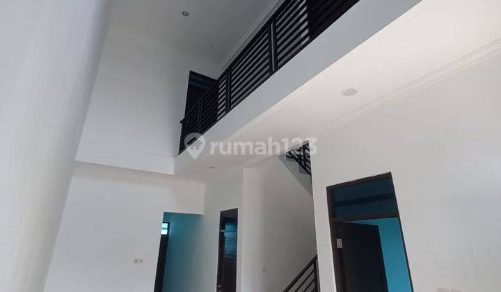 Rumah kpr 2 lantai di jatikramat bekasi deket tol jatibening 2
