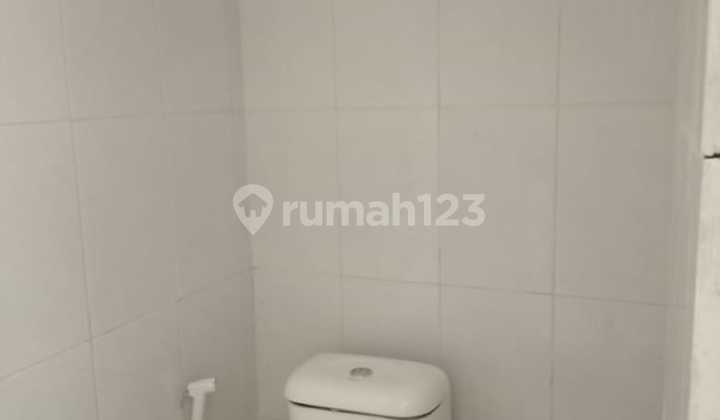 Rumah 2 Lantai SHM di Jl.ciangsana, Cibubur 2