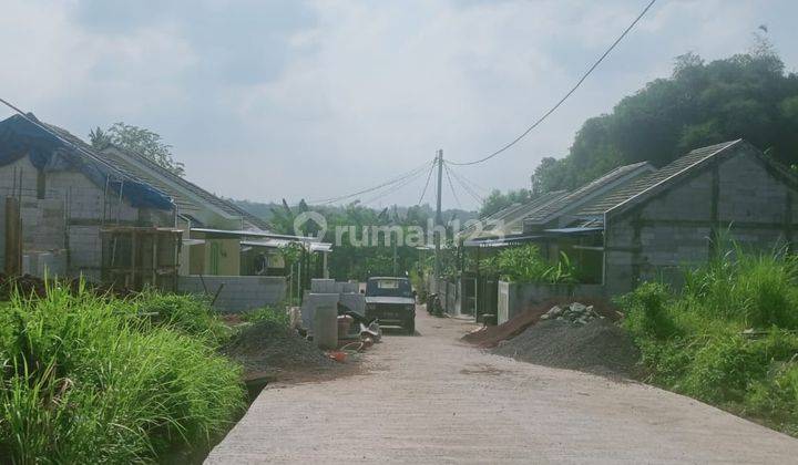 Di Jual Rumah Exclusive dan Strategis Dekat Tol Jatikarya Cibubur 9
