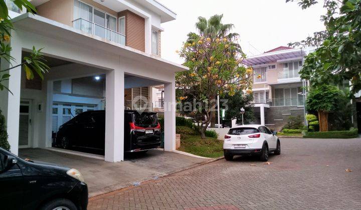 Golf Residence Kemayoran Hadap Ke Kolam Renang, View Nya Wah.... 2